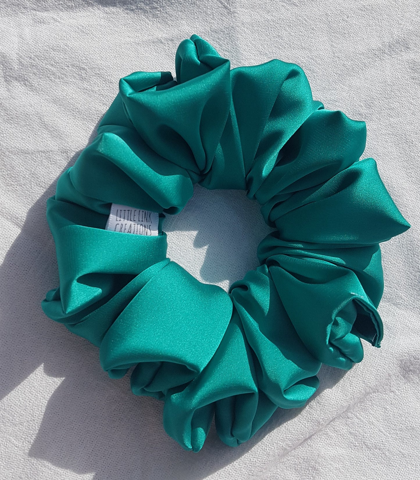 REGULAR EMERALD DELUXE SATIN