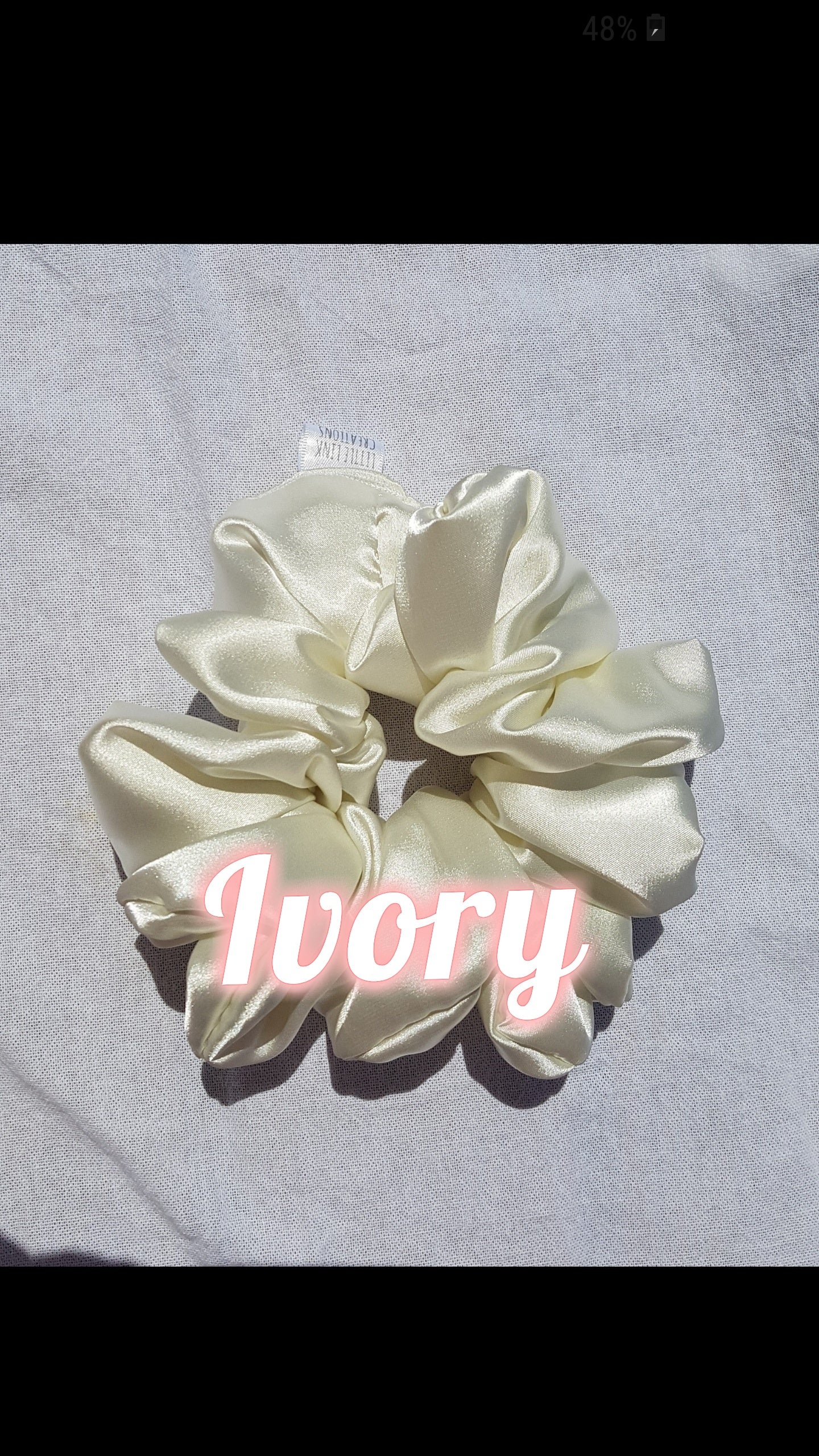 I AM POWERFUL - DELUXE SATIN SCRUNCHIE